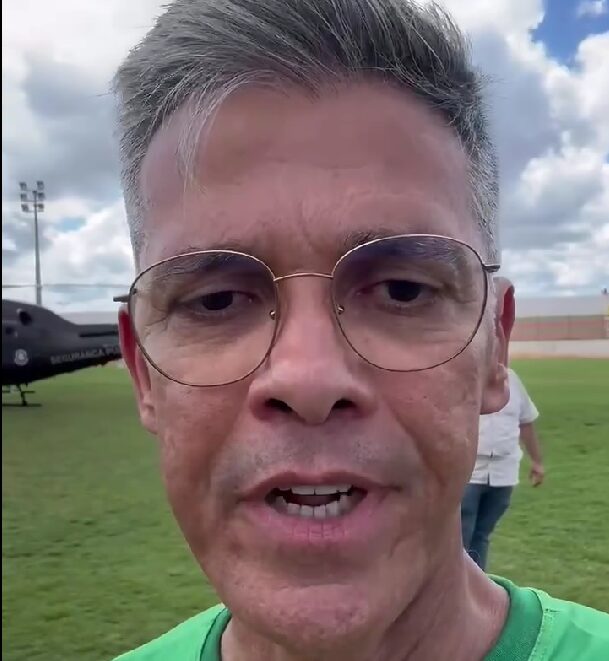 Coronel Azevedo comenta intercorrência de Bolsonaro e pede orações durante traslado em Santa Cruz/RN