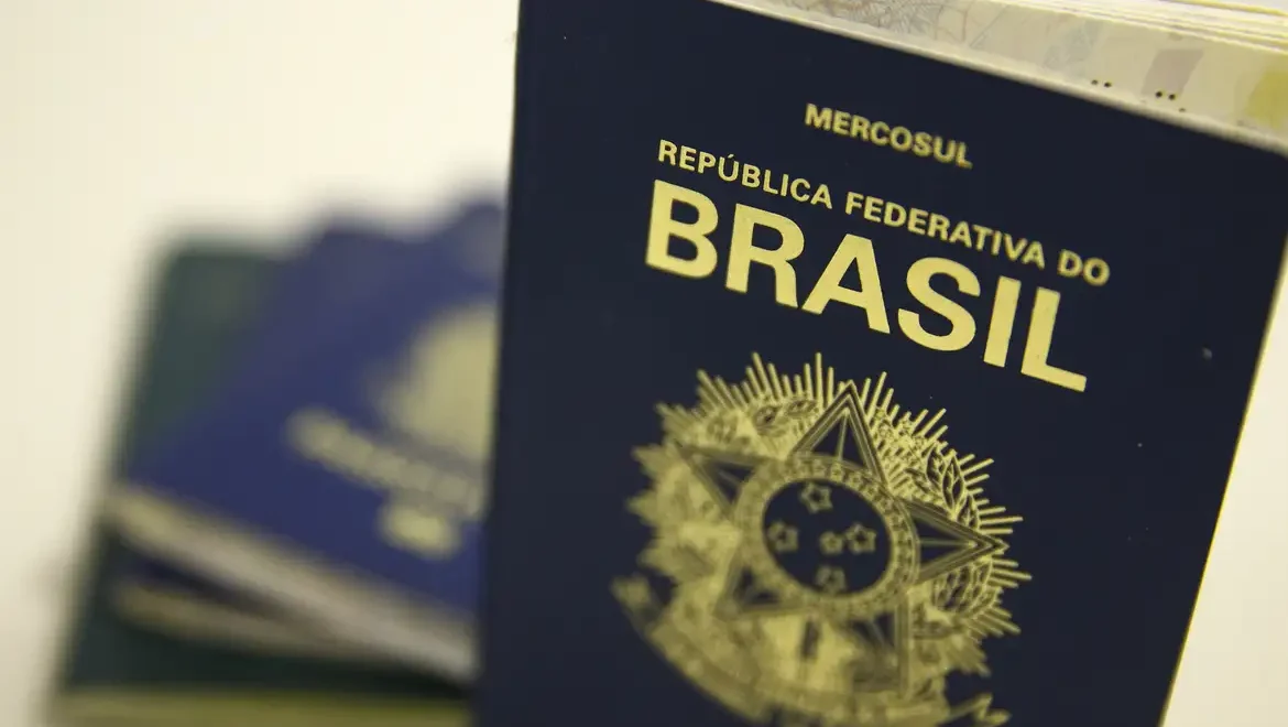 Brasil começa a exigir visto para cidadãos de EUA, Canadá e Austrália