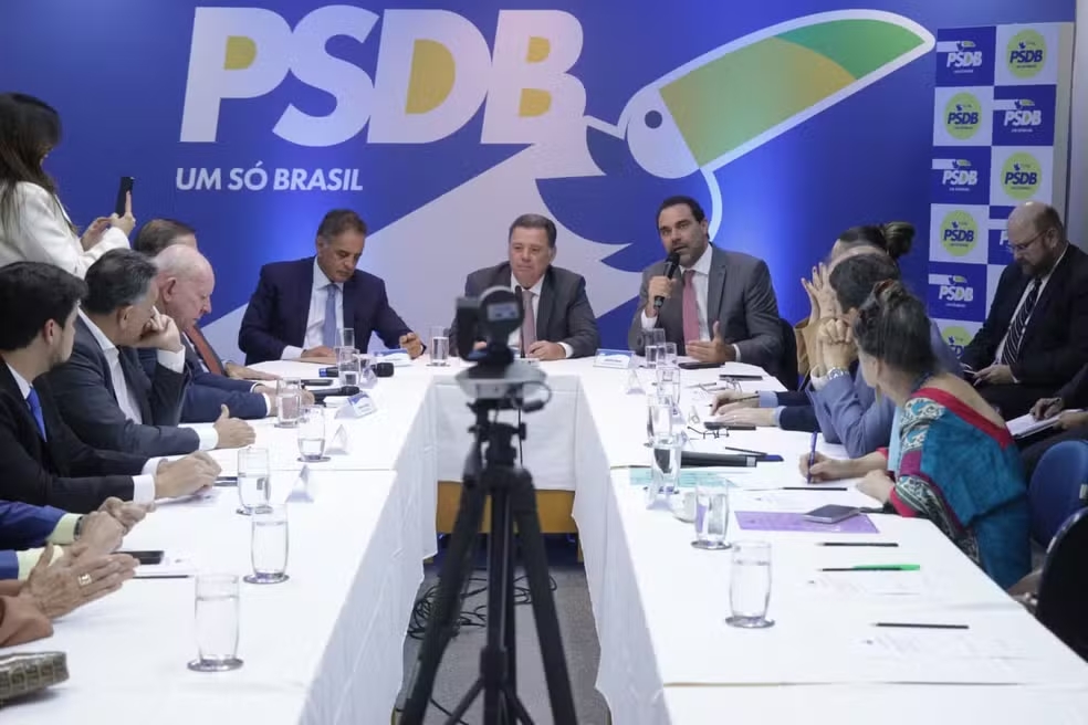 PSDB e Podemos avançam com fusão e preparam criação de novo partido até junho