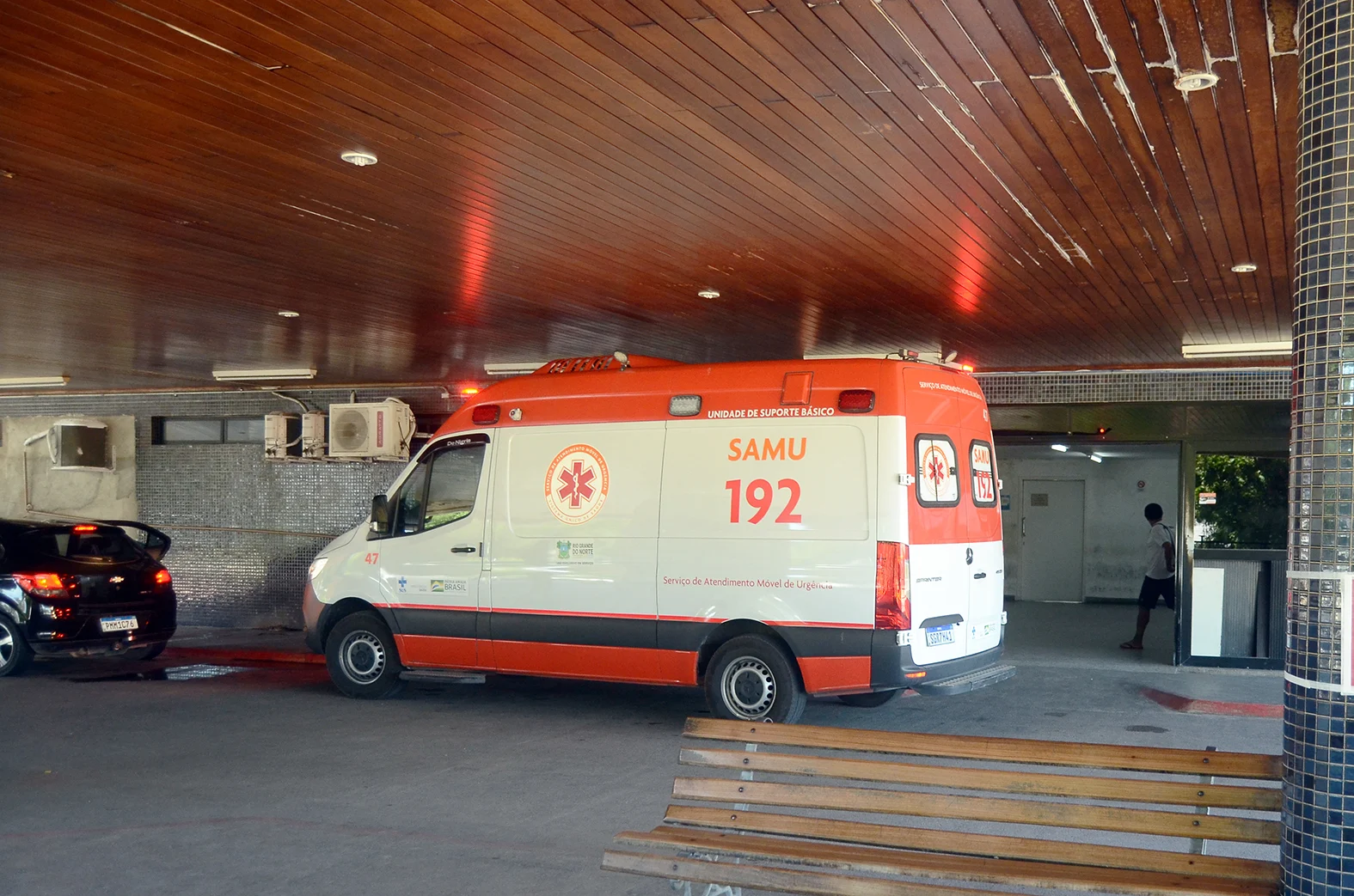 Hospital Walfredo Gurgel busca familiares de homem sem identificação internado após acidente