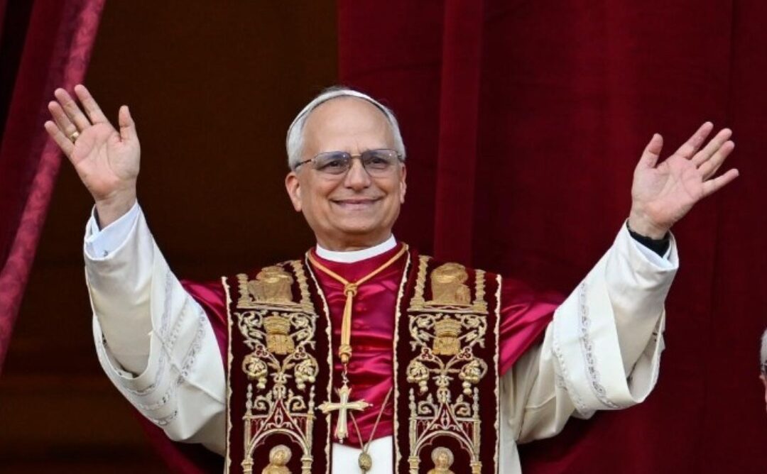 Robert Francis Prevost é o novo papa e escolhe o nome Leão XIV