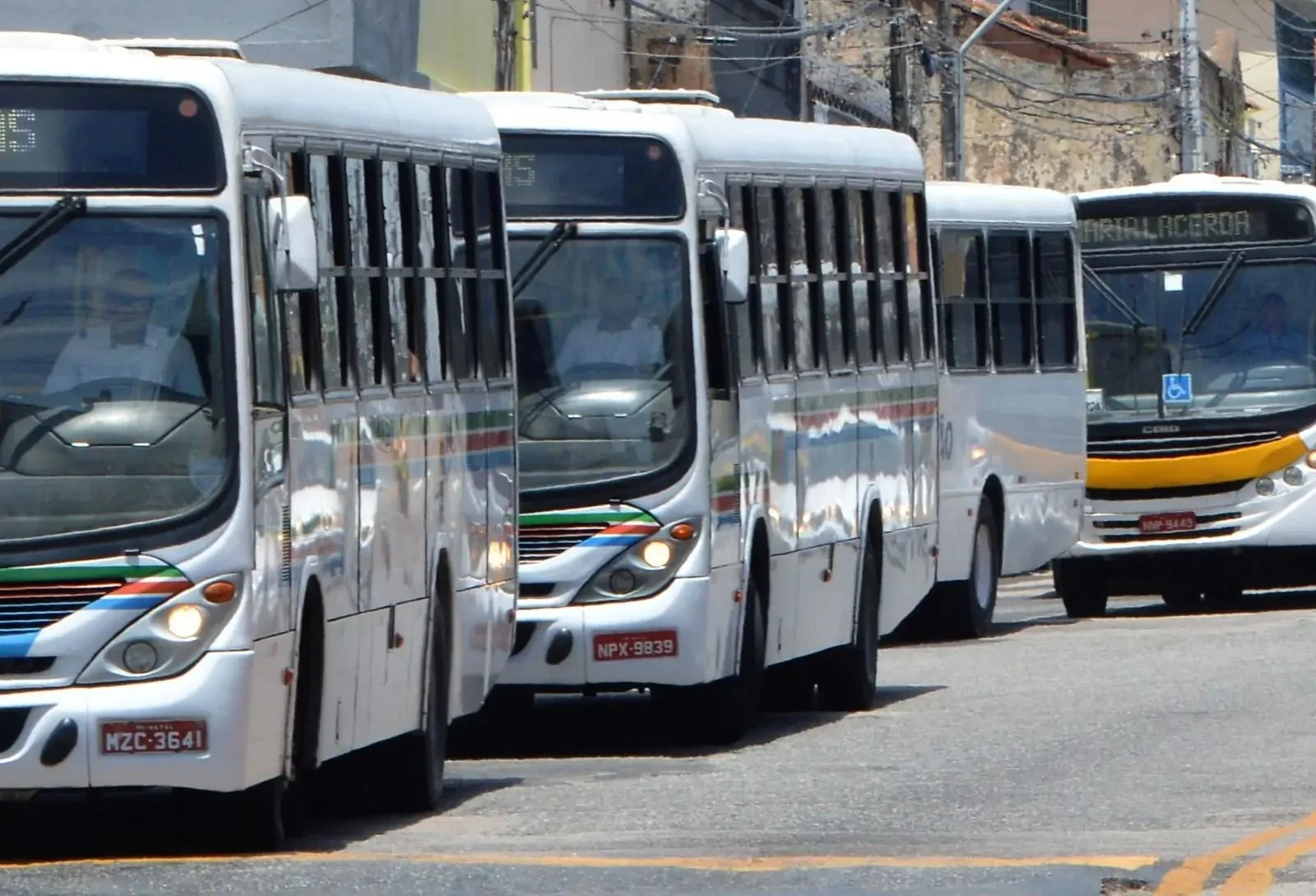 Motoristas de ônibus de Natal aprovam indicativo de greve e aguardam nova rodada de negociação