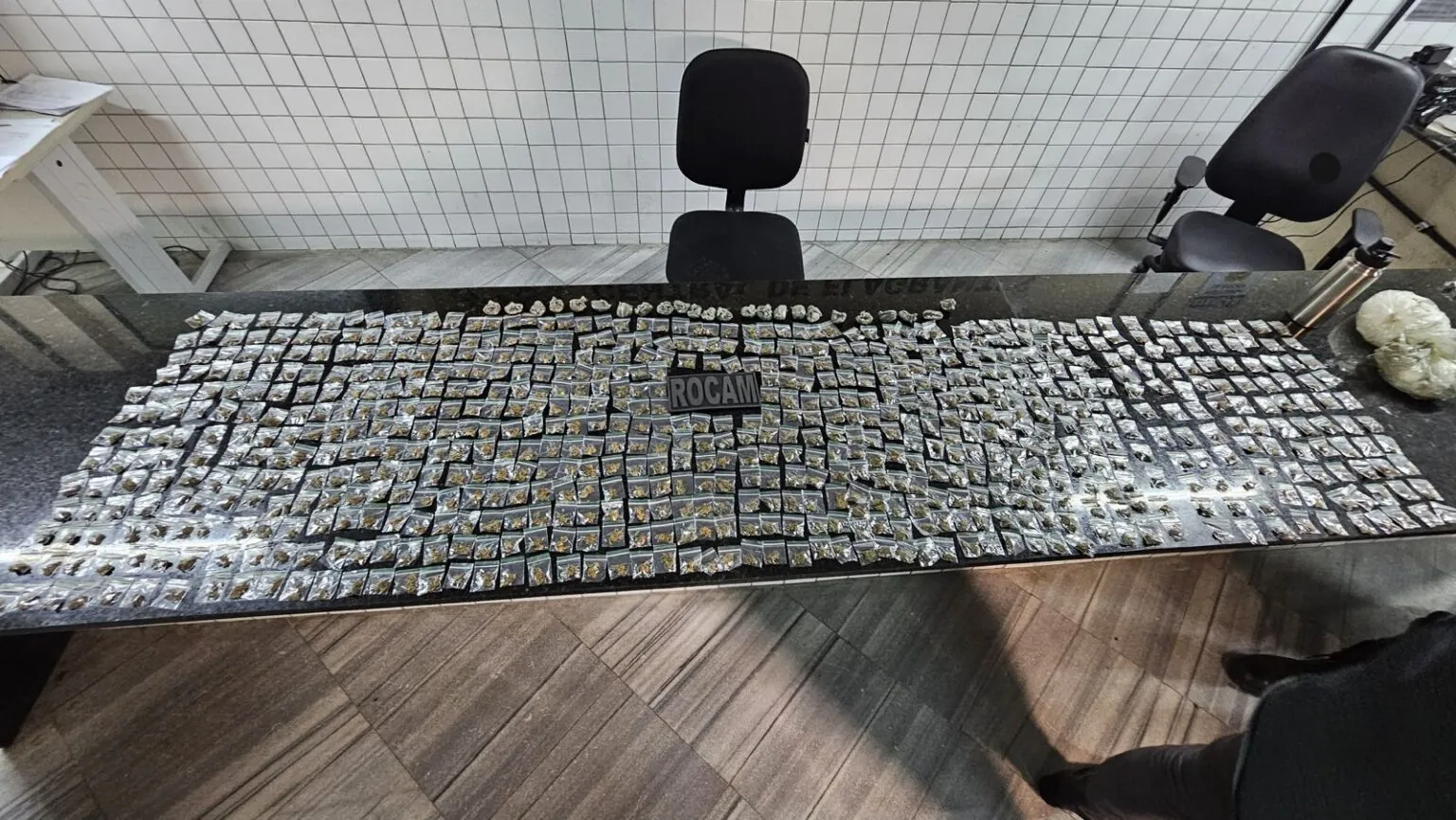 PM apreende 655 porções de skunk em casa na Comunidade do Detran, em Natal