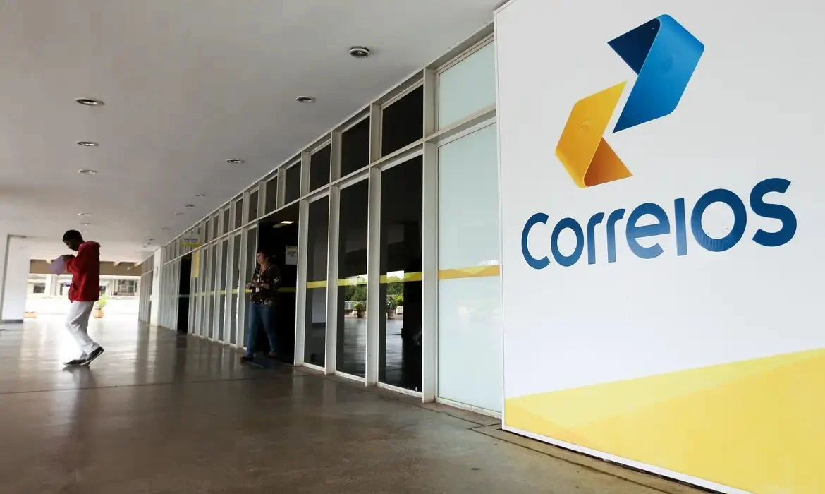 Tesouro aprova empréstimo de R$12 bilhões para reestruturação dos Correios com garantia federal