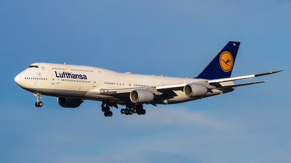 Avião voa por 10 minutos sem ninguém no comando