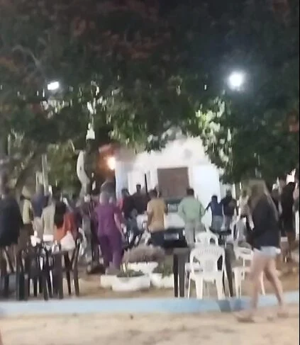 Mulher morre atropelada após veículo conduzido por idoso embriagado invadir praça público em Cerro Corá
