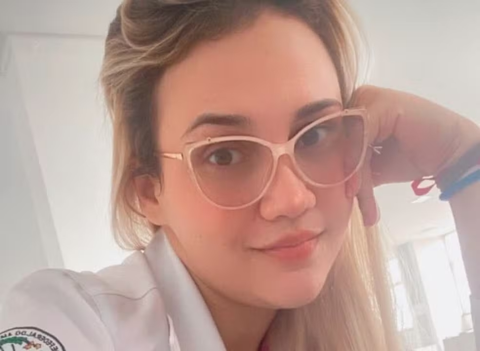 Justiça mantém prisão de mulher que se passava por médica e atendia crianças com doenças graves em Manaus
