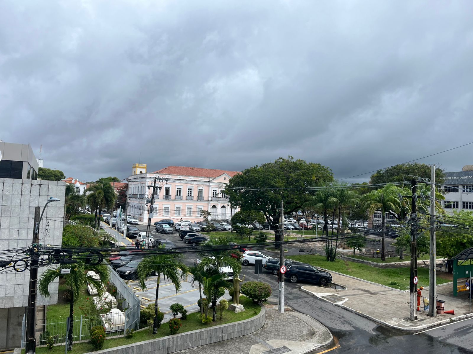 Natal registra mais de 150 mm de chuva em bairros; Semurb emite boletim extraordinário