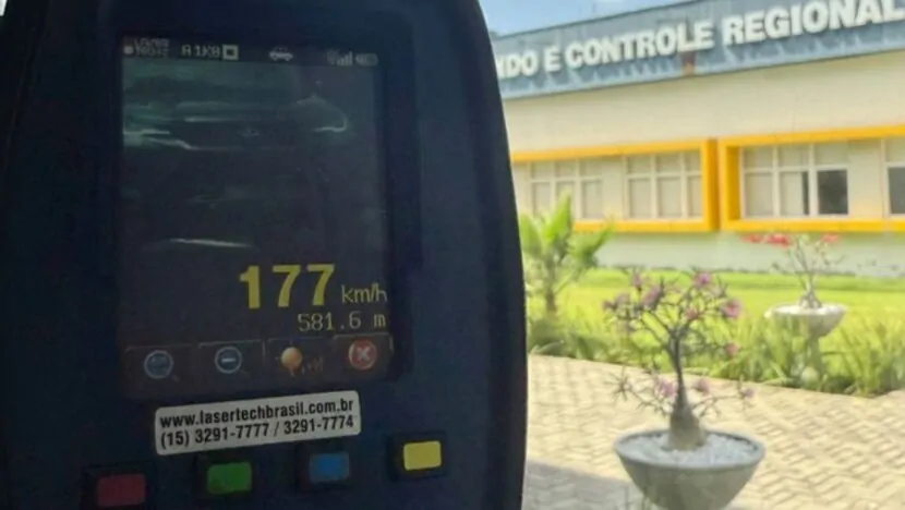 PRF flagra veículo a 177 km/h na BR-101 em Canguaretama durante Semana Nacional de Trânsito