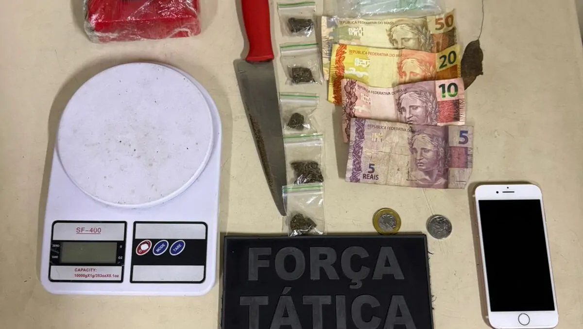 Homem com tornozeleira eletrônica é preso com drogas e dinheiro em Natal