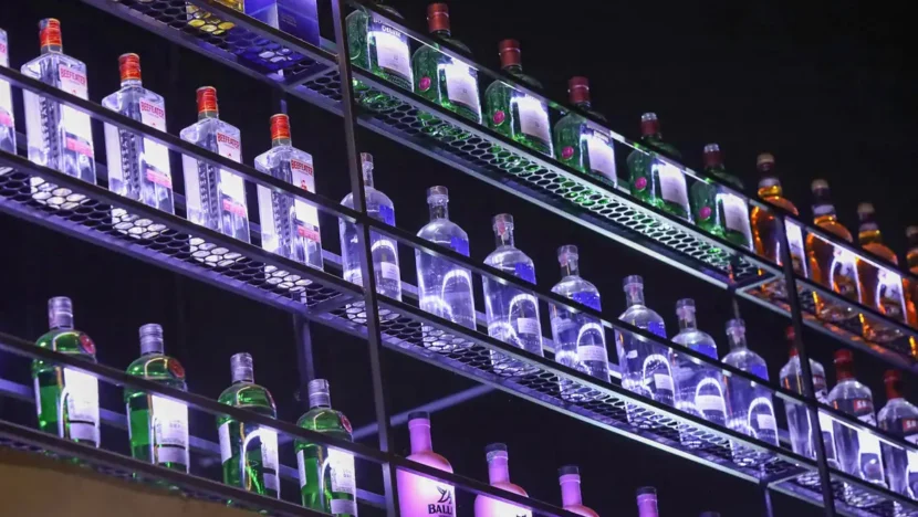 Ministério da Saúde confirma 113 casos suspeitos de intoxicação por metanol e anuncia compra emergencial de antídotos