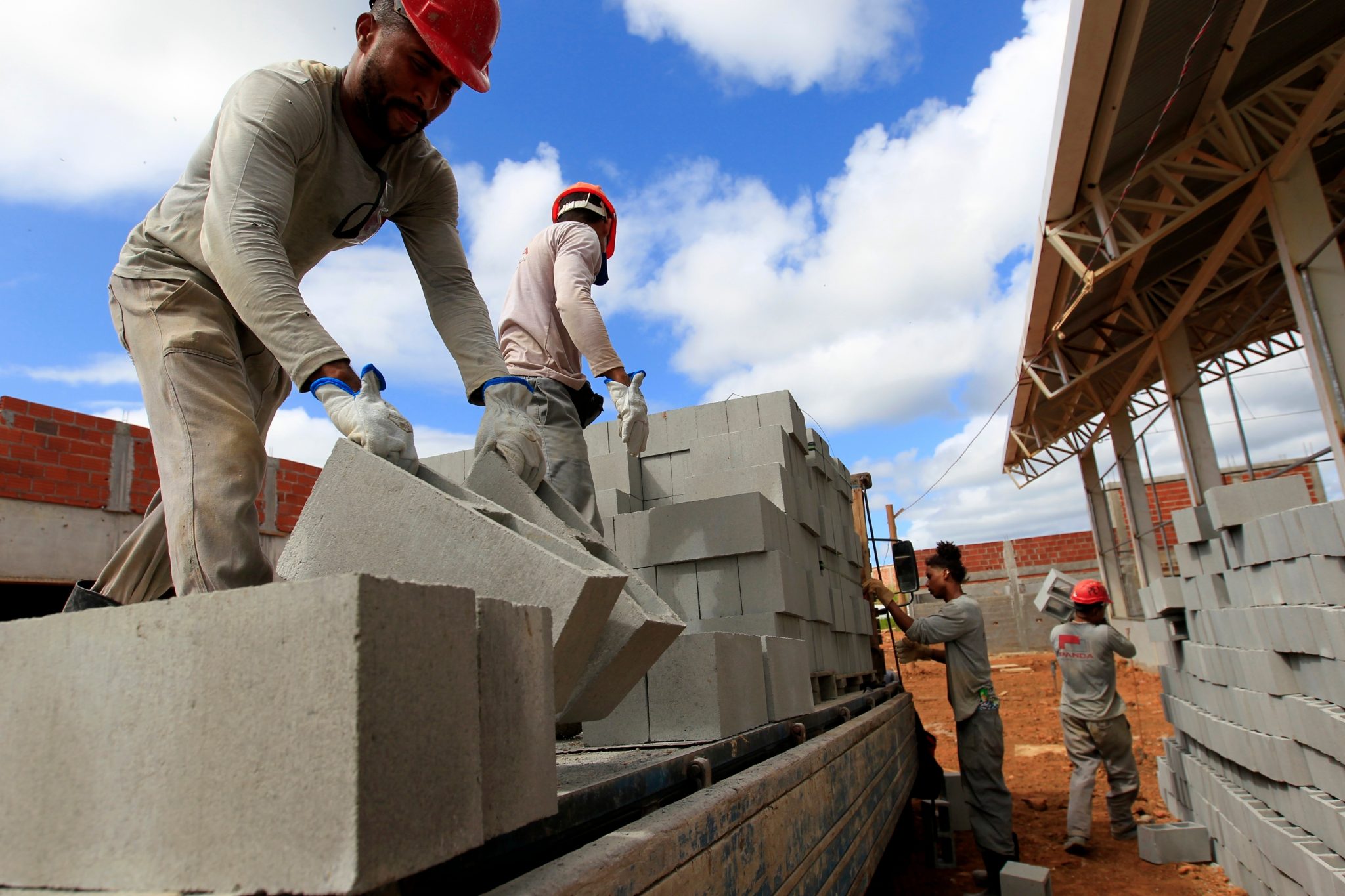 Falta de mão de obra preocupa empresários e afeta diversos setores no Seridó