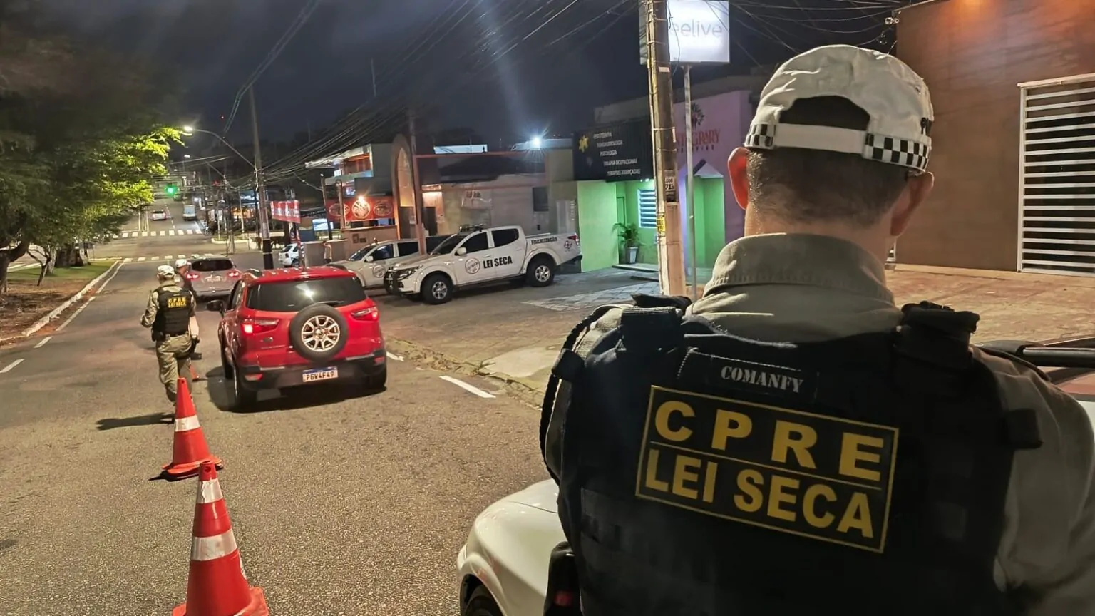 Operação Zero Álcool prende motociclista por embriaguez ao volante durante blitz em Natal