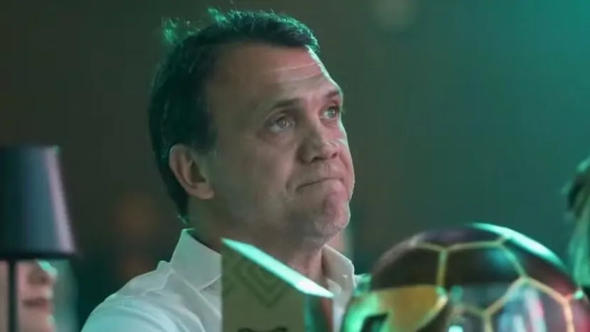 Petkovic critica desempenho do Flamengo nos pênaltis após vice para o PSG: “Incompetente demais”