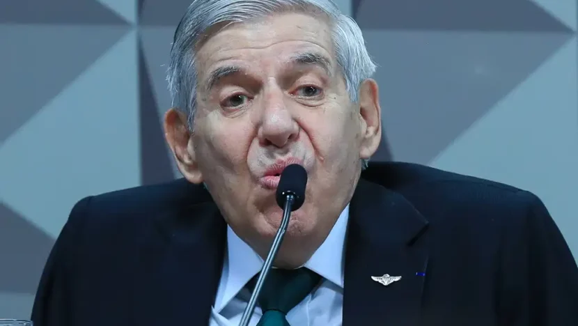 Alexandre de Moraes concede prisão domiciliar ao general Augusto Heleno