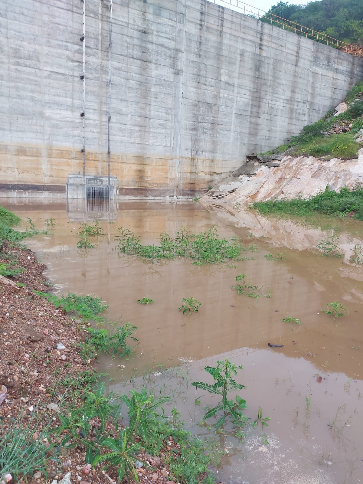 Barragem das Traíras recebe as primeiras águas da chuvas de 2026